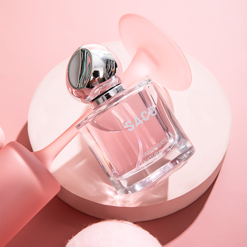 Discover SACO: a captivating perfume that offers a long-lasting fragrance experience.